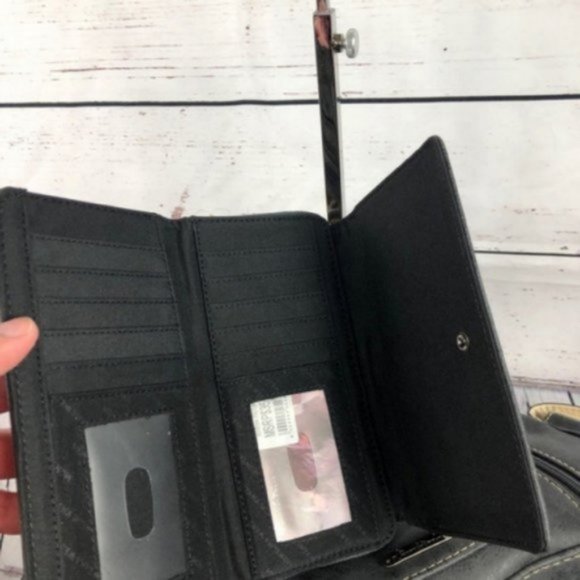 Montana West Concho Concealed Carry Satchel - Picture 3 of 7